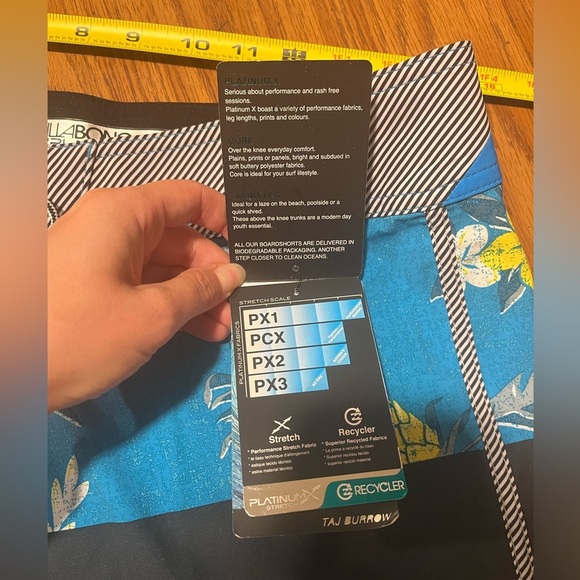 Billabong Pineapple Boardshorts Size 34 - Picture 8 of 10